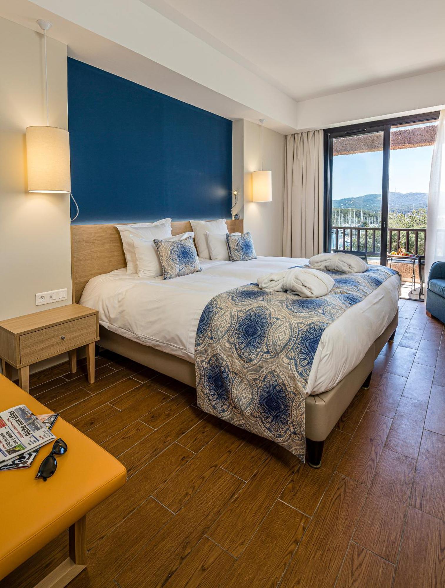 Hotel Helios & Spa - Ile Des Embiez シス・フール・レ・プラージュ エクステリア 写真