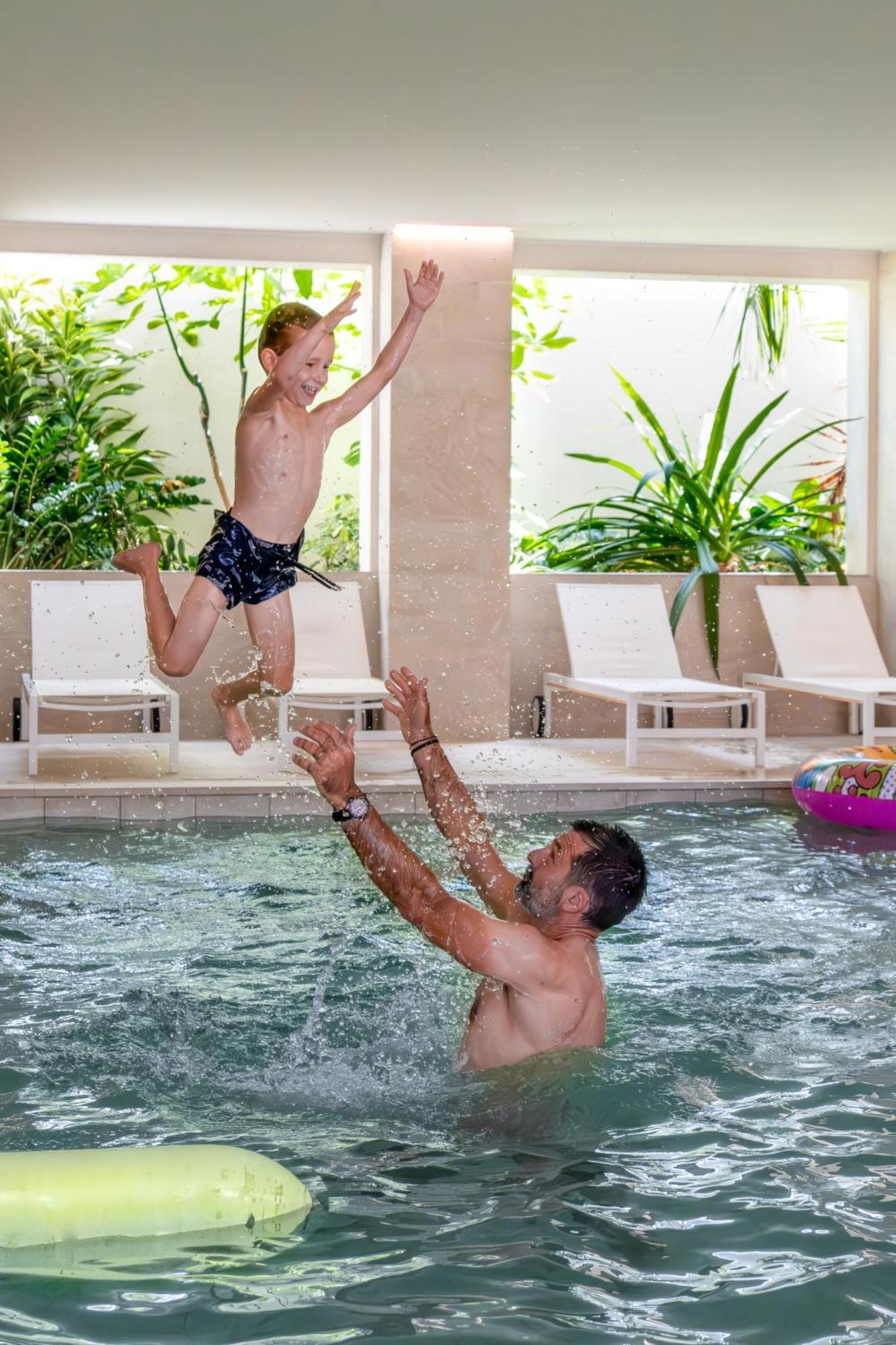 Hotel Helios & Spa - Ile Des Embiez シス・フール・レ・プラージュ エクステリア 写真